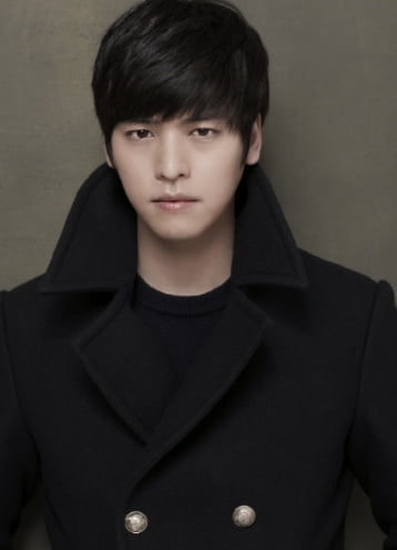 Lee JangWoo Profile