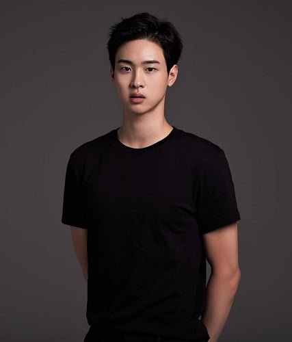 Jang DongYoon Profile