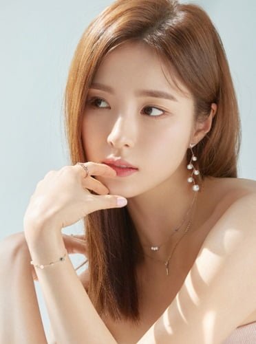 Shin SeGyeong Profile
