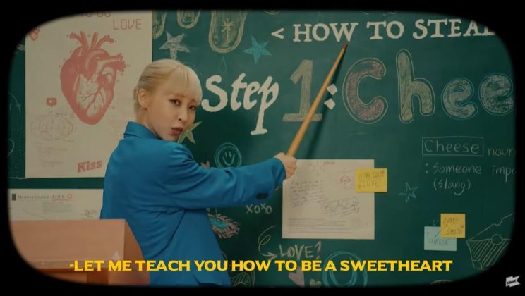 MAMAMOO’s Moon Byul has dropped her music video for “C.I.T.T (Cheese in the Trap)”.