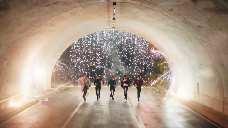 TXT(TOMORROW X TOGETHER) released New album title song “Good Boy Gone Bad” music video