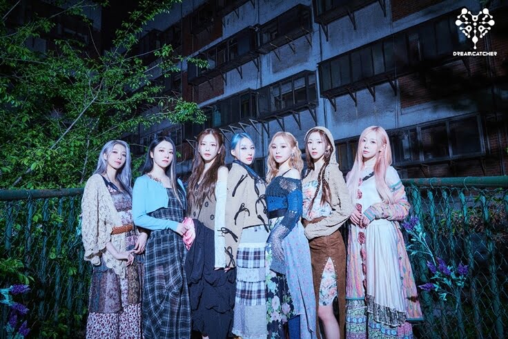 Knewsinfo DREAMCATCHER has unveiled their full MV for "BONVOYAGE."