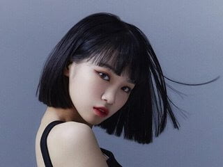 knews.info K-POP  lesserafim2.jpg