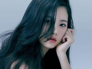 knews.info K-POP  lesserafim6.jpg