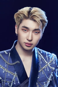 knews.info K-POP  xodiac8.jpg